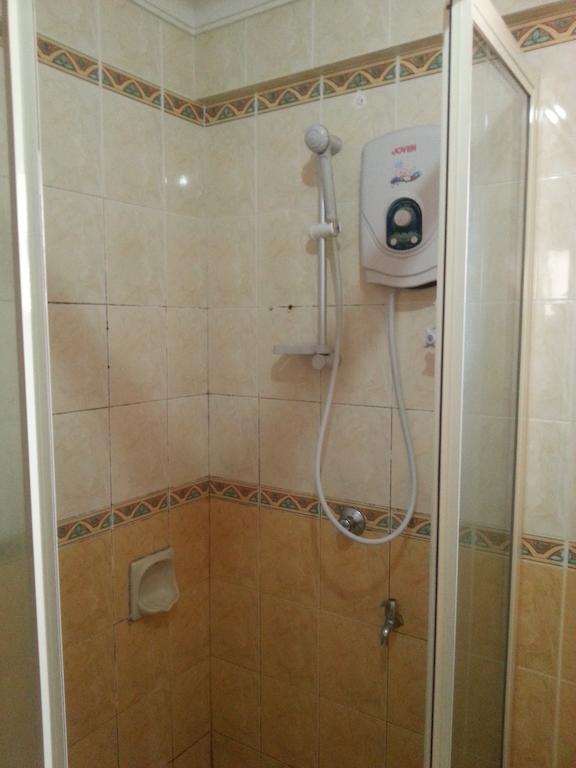 Dorcas Service Apartment - Marina Court Kota Kinabalu Quarto foto
