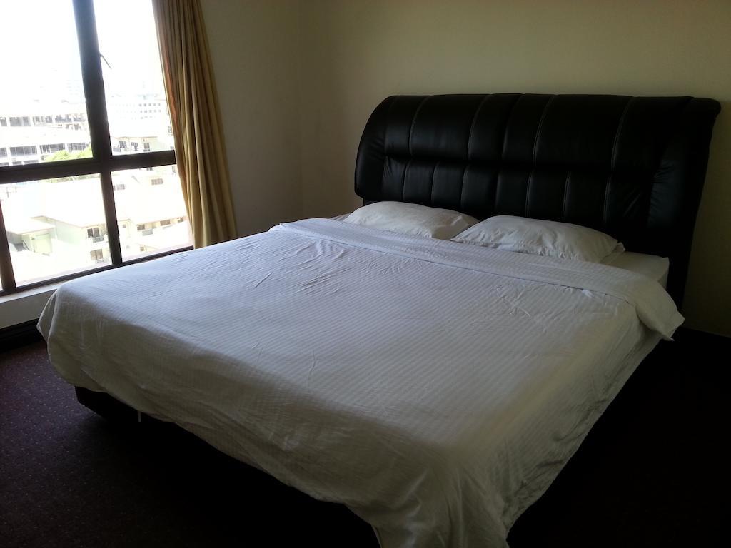 Dorcas Service Apartment - Marina Court Kota Kinabalu Quarto foto